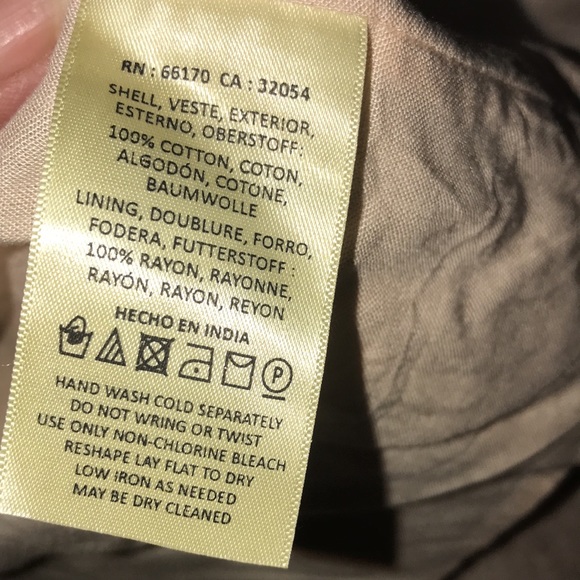 AKEMI + KIN small multi colored maxi dress adjustable 💕 - Picture 9 of 9